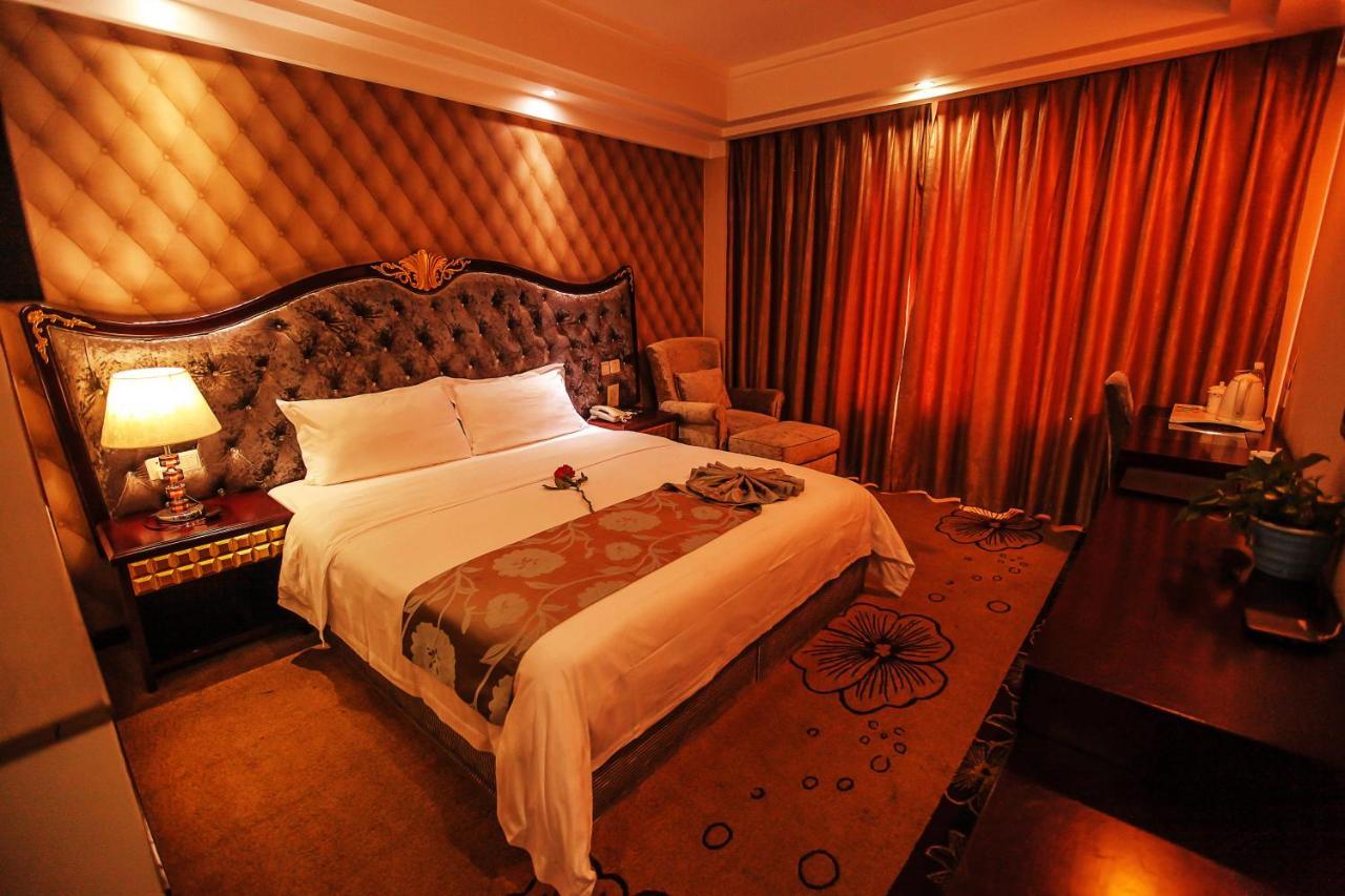 Chengdu Aviation Hotel エクステリア 写真