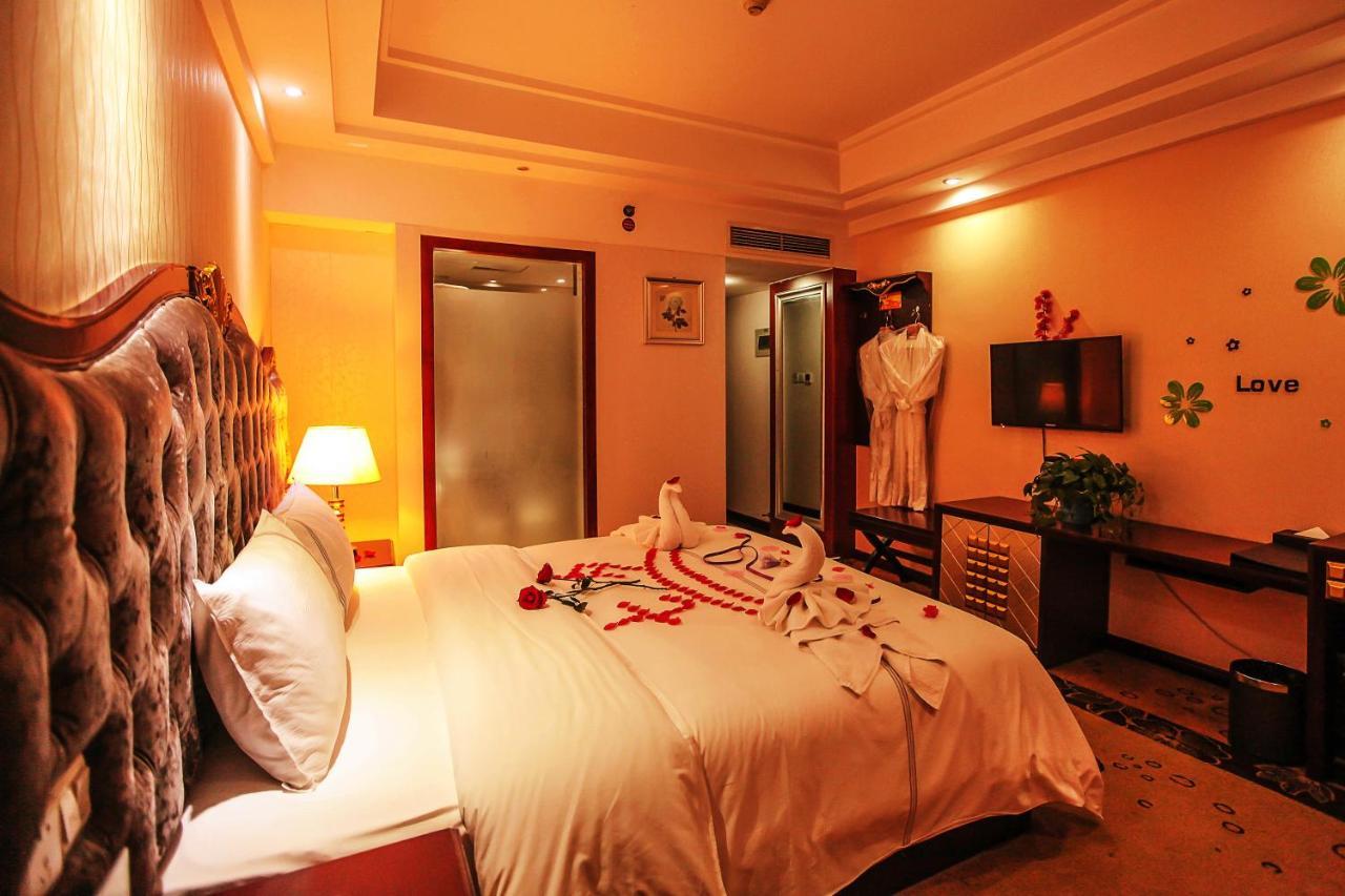 Chengdu Aviation Hotel エクステリア 写真