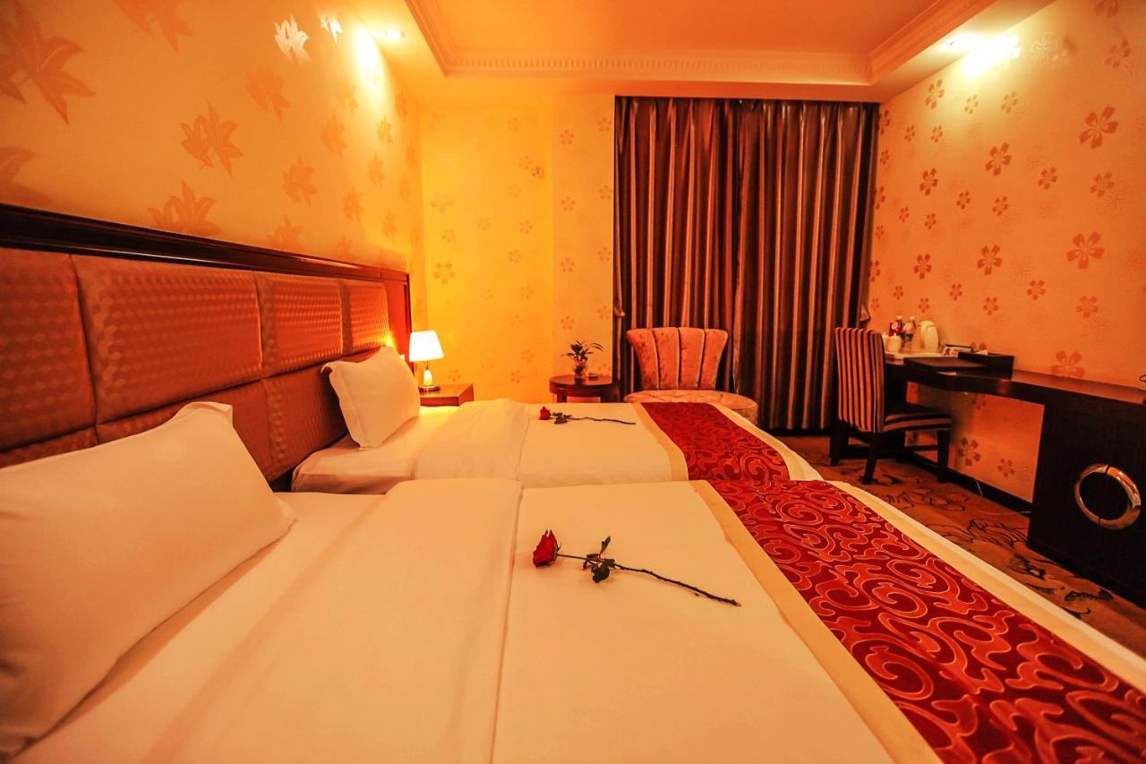 Chengdu Aviation Hotel エクステリア 写真