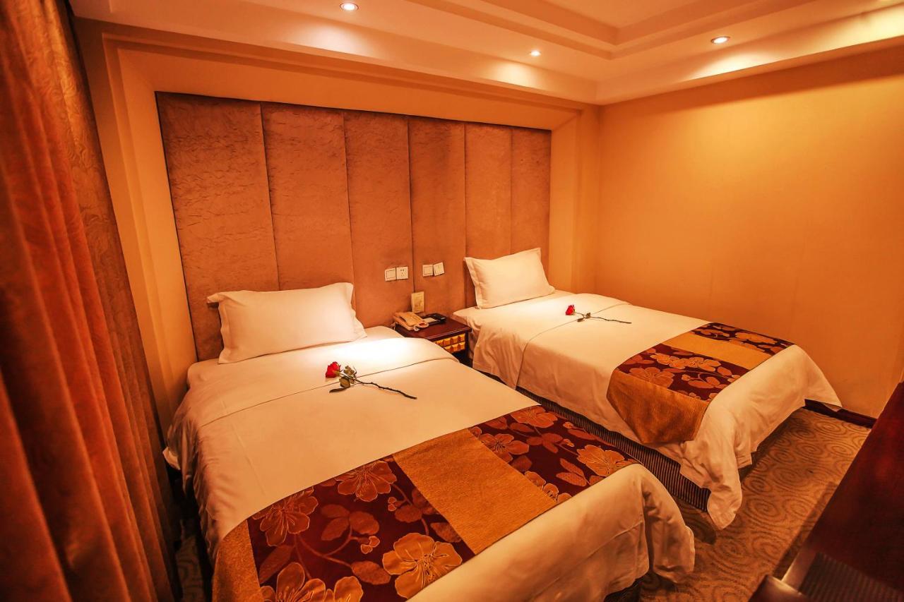 Chengdu Aviation Hotel エクステリア 写真