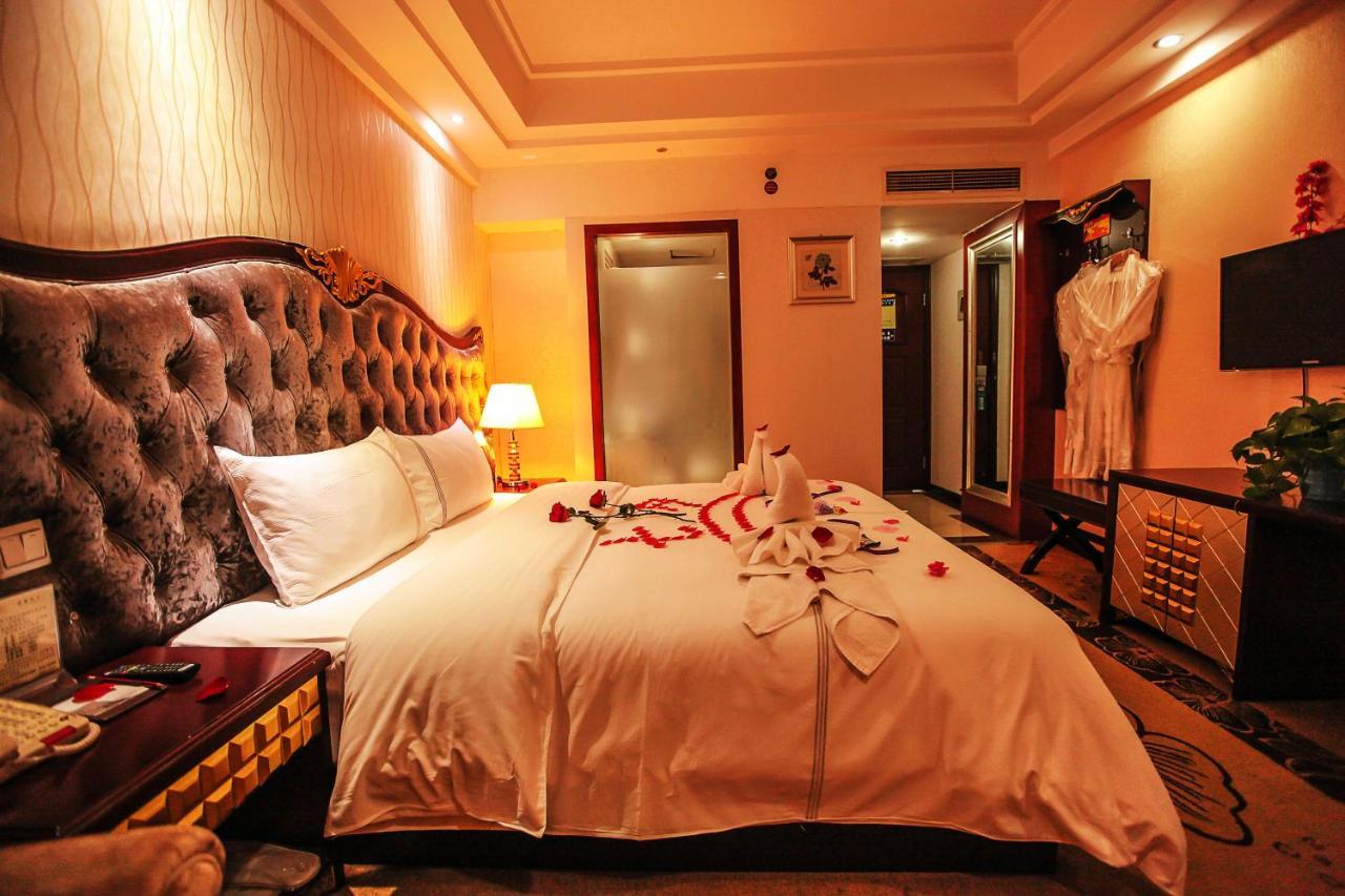 Chengdu Aviation Hotel エクステリア 写真