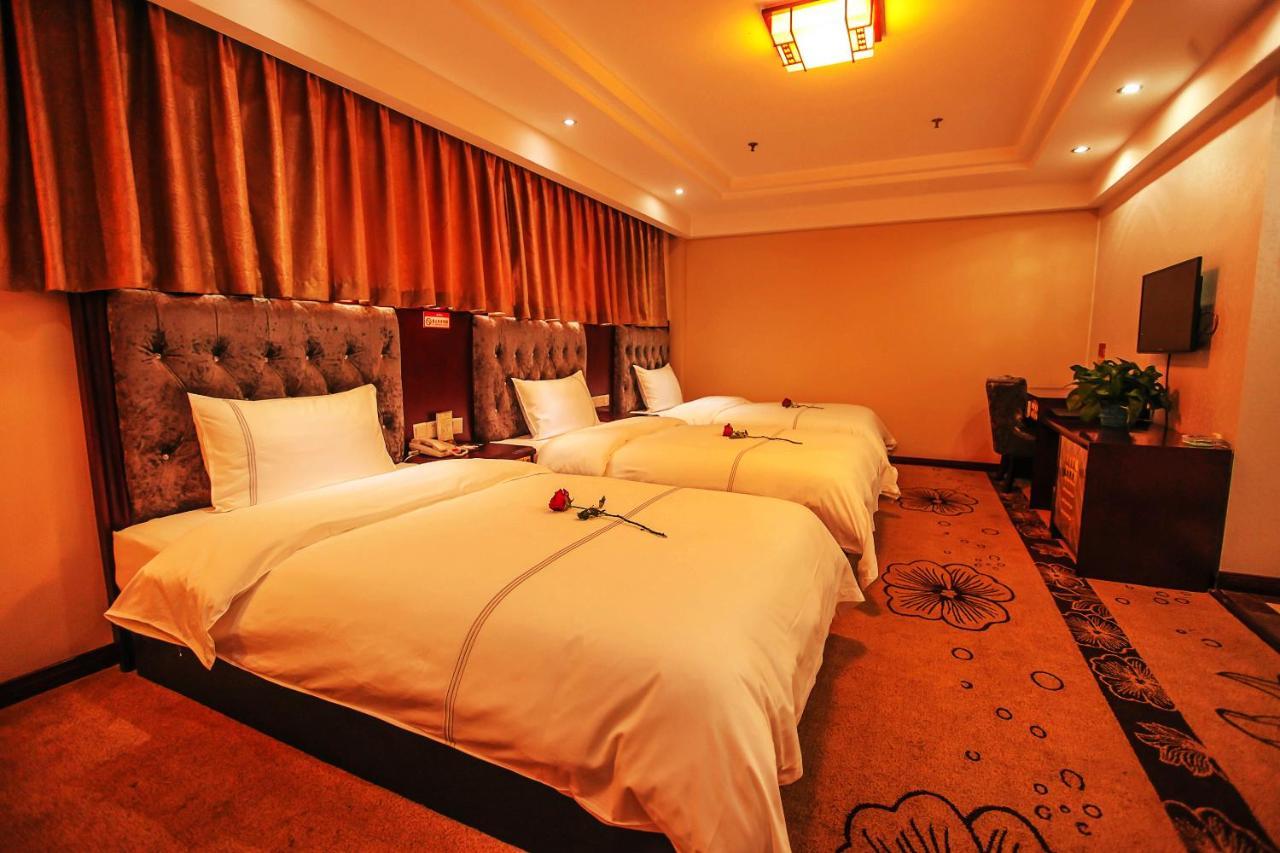Chengdu Aviation Hotel エクステリア 写真